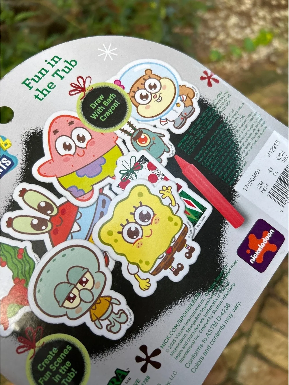 SpongeBob SquarePants Fun in the Tub Bath Toy Set with Foam Pieces and Crayon